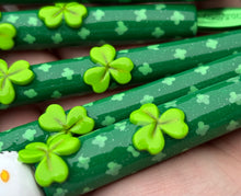 ☘️St. Patty’s Day☘️ Kitty Crochet Hook Long or Short Grips Choose One